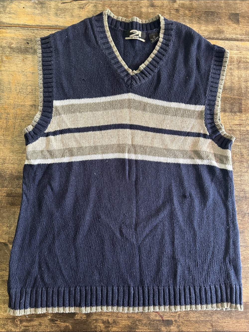Rue 21 Mens Navy and Gray Striped V-Neck Sweater Vest with Contrast Trim y2k - Picture 4 of 5